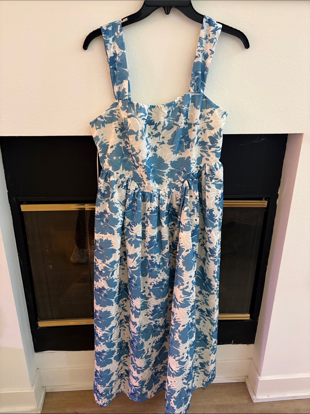 New York & Company Blue and White Floral Dress
